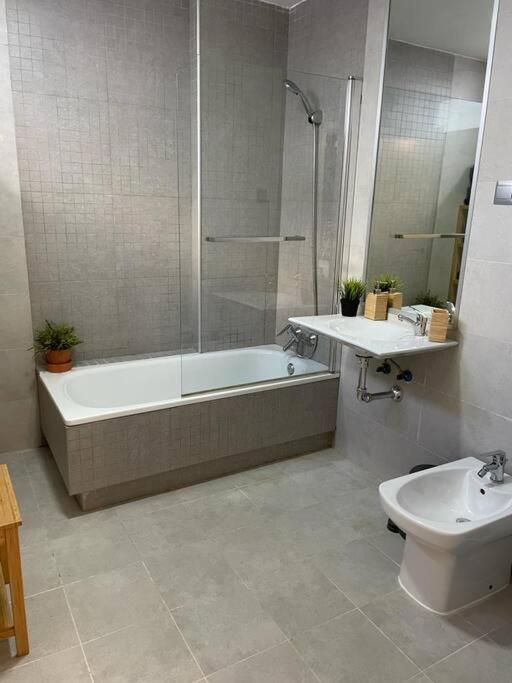Bonito Apartamento Cerca Del Centro - Trinidad Málaga Kültér fotó