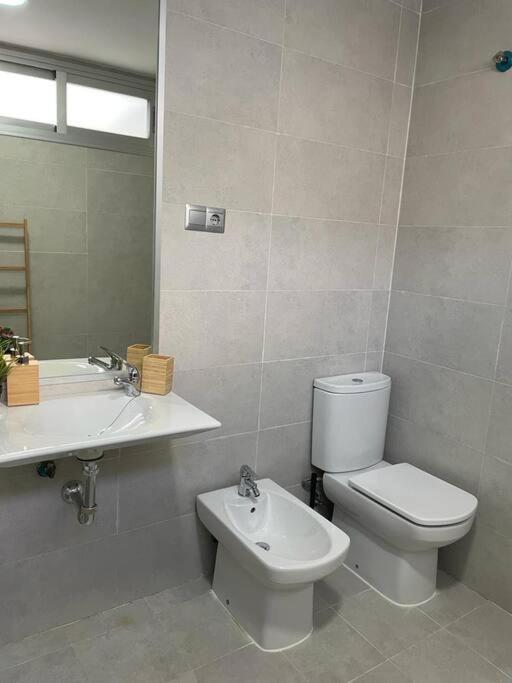 Bonito Apartamento Cerca Del Centro - Trinidad Málaga Kültér fotó