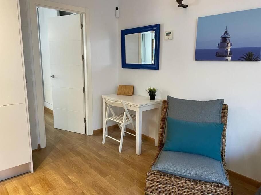 Bonito Apartamento Cerca Del Centro - Trinidad Málaga Kültér fotó